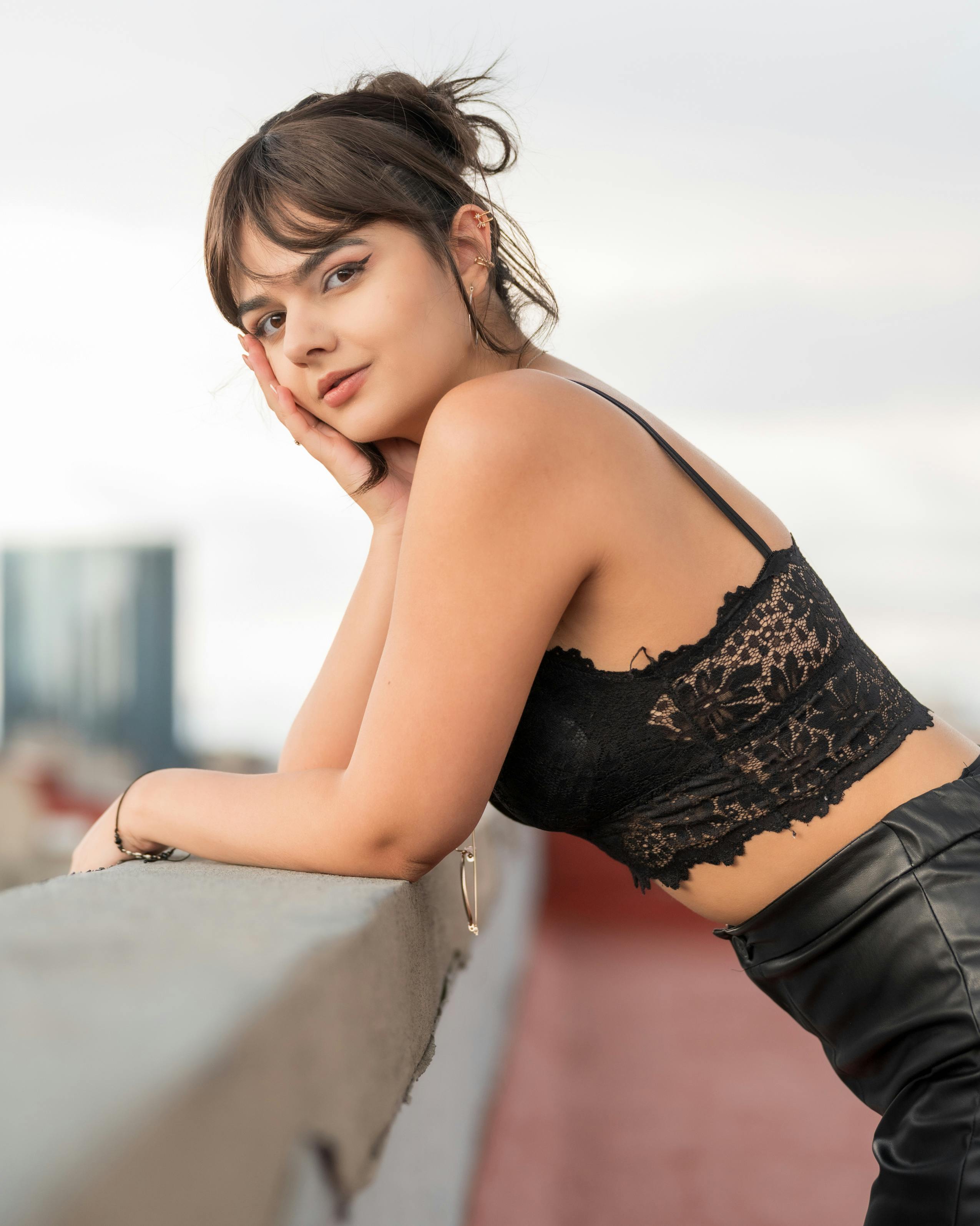 雨巷旧信电视剧封面